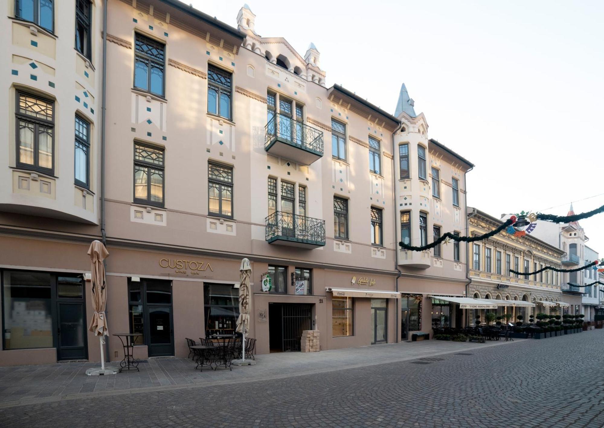 Aesthetic Pleasure - Central Downtown Apartments Oradea Εξωτερικό φωτογραφία