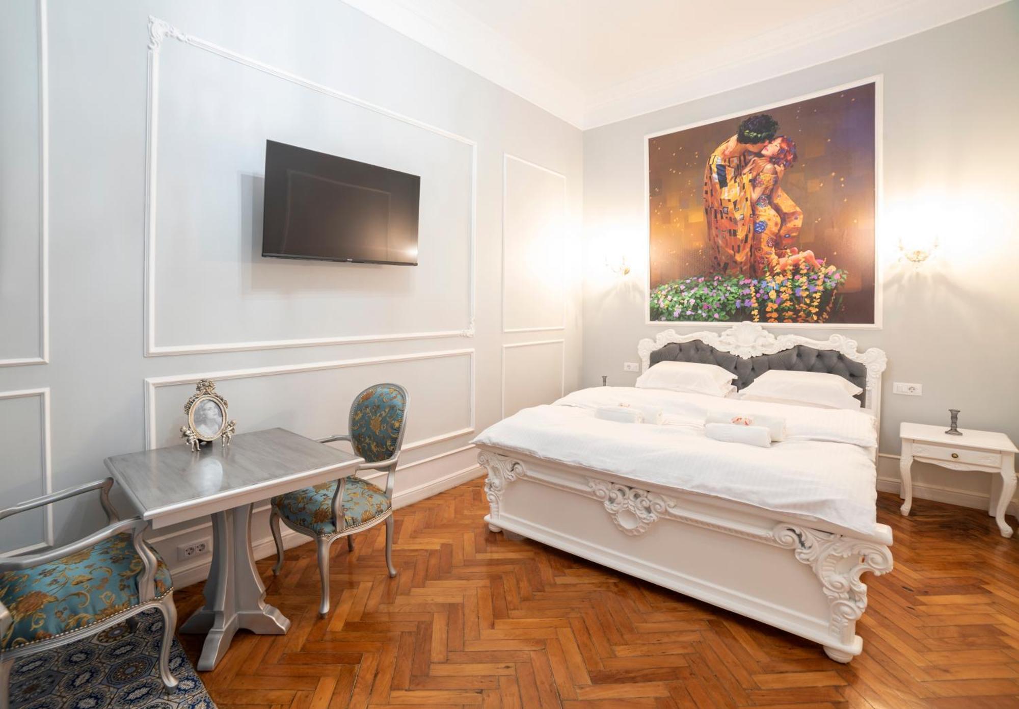 Aesthetic Pleasure - Central Downtown Apartments Oradea Εξωτερικό φωτογραφία